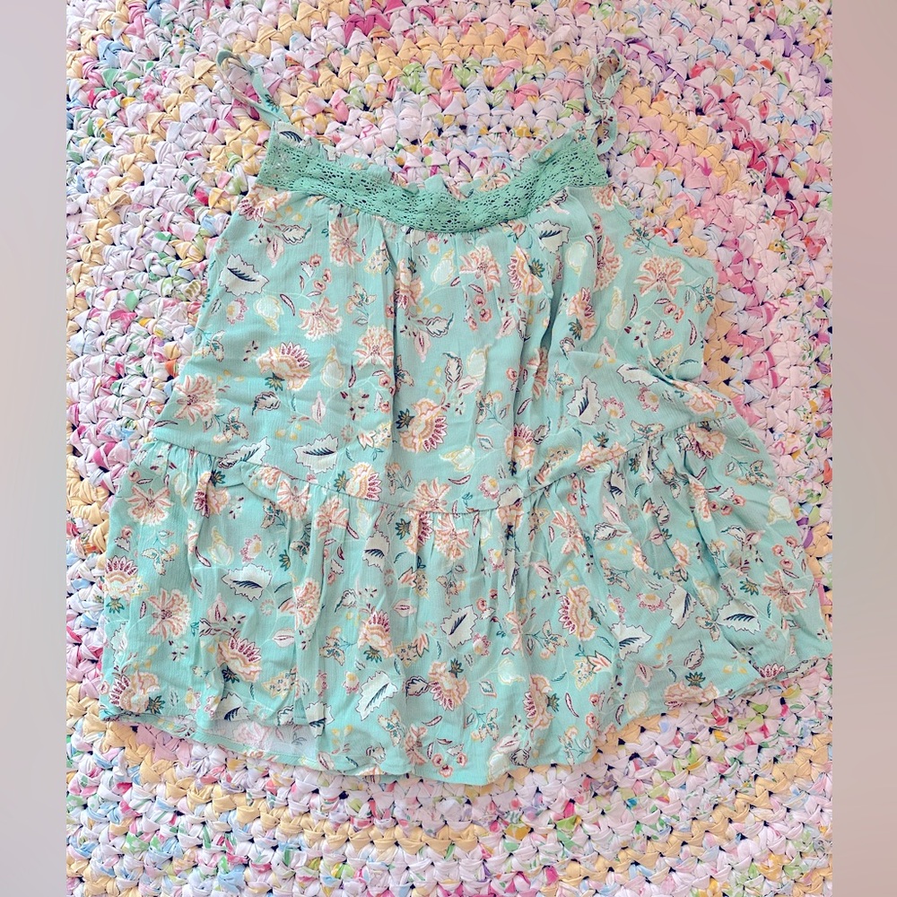 Torrid Crinkle Gauze Crochet Floral Cami Tank Size 1